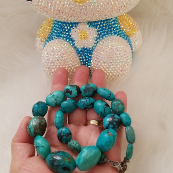 Turquoise Necklace & Earrings - Picture 4 of 8